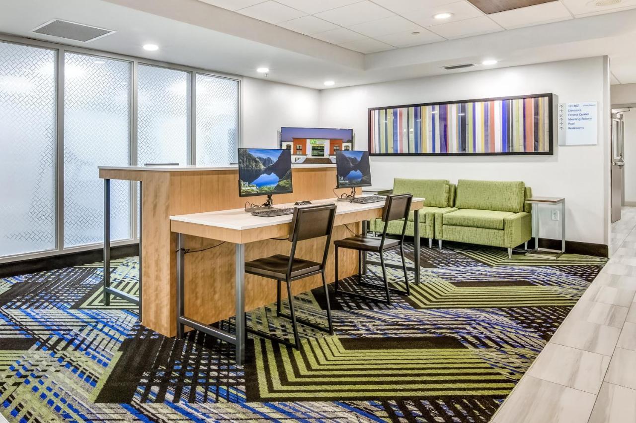 Holiday Inn Express & Suites Longview North By Ihg Exterior foto