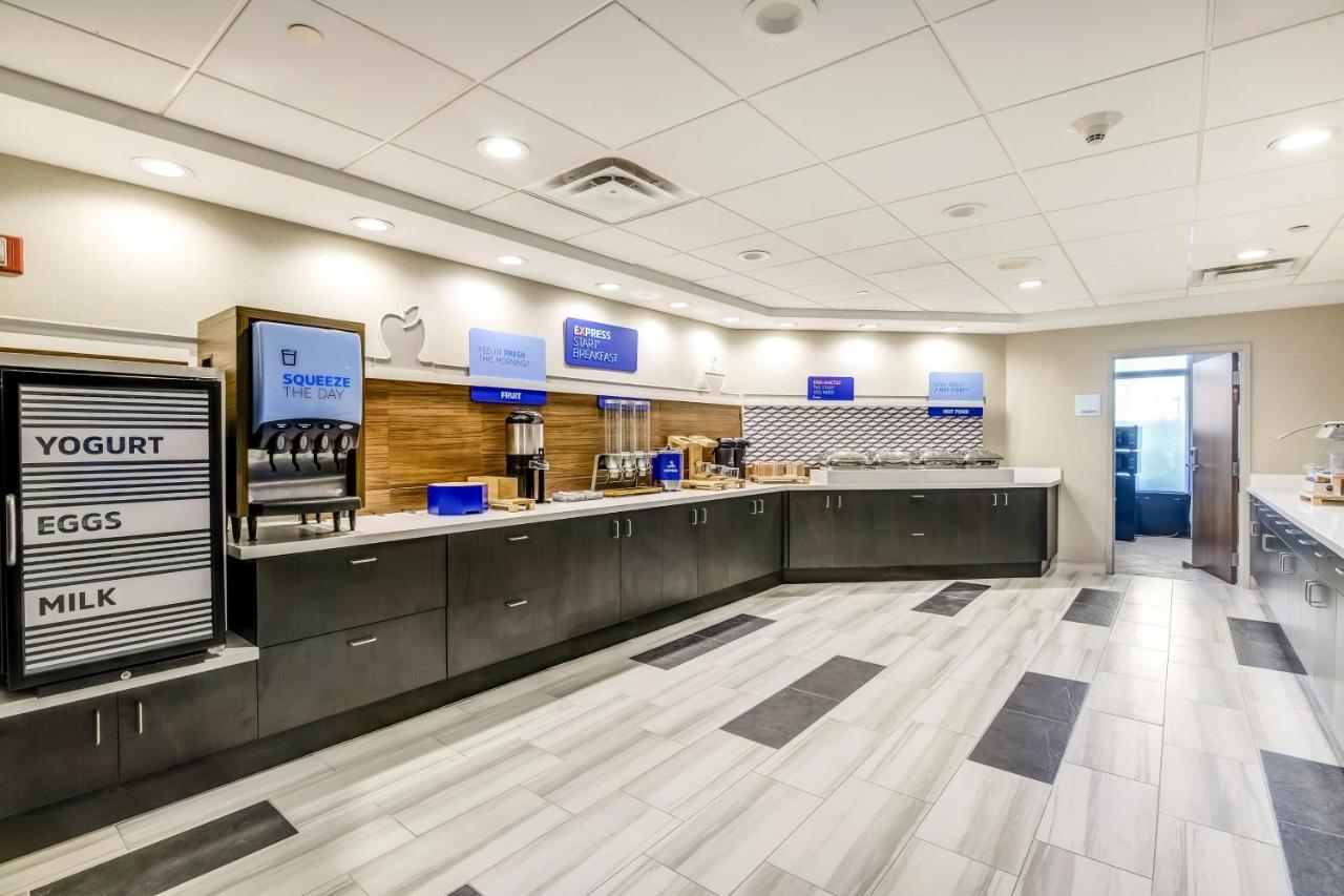 Holiday Inn Express & Suites Longview North By Ihg Exterior foto